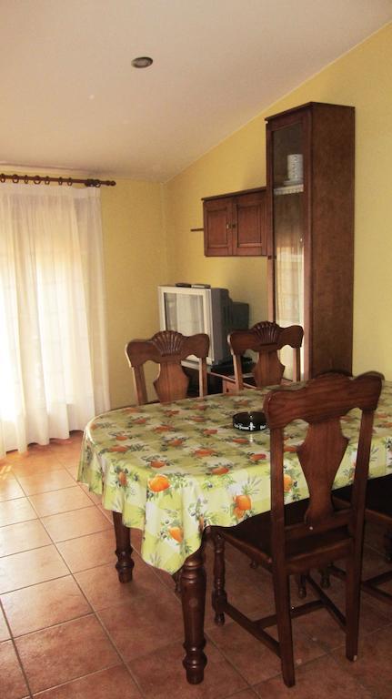 Apartaments La Fabrica 오르타 데 산트 호안 객실 사진